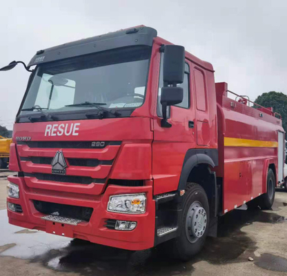 Camion de pulvérisation 10000L de l'eau à haute pression de lutte contre l'incendie de Sinotruk HOWO