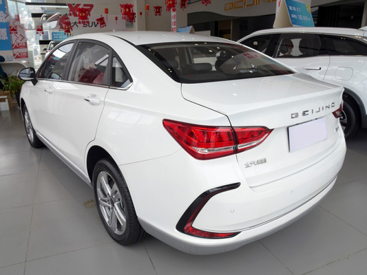 Véhicules passagers automatiques de BAIC EU5 à la voiture de luxe de berline de version de puissance élevée de 8 vitesses