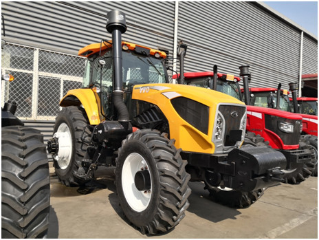 Tracteur à roues par agriculture 50HP-200HP de la ferme YTO-LG1504