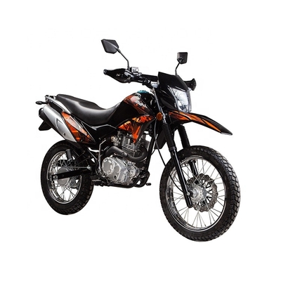 Rue d'OIN ccc 80km/H emballant la moto 7500r/Min de Yamaha 200cc
