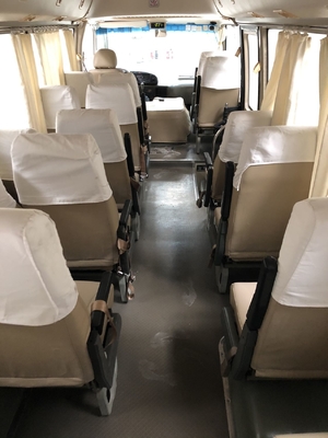 Performances utilisées par sièges du caboteur 2009 de Toyota de caboteur d'autobus de passager du moteur 90kw 21 plus hauts bonnes