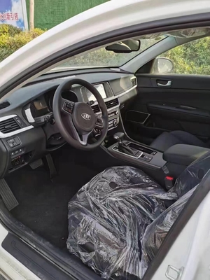 Vitesse hybride de Kia K5 2.0L GLS 6 à la voiture de taille moyenne utilisée par berline 115kw