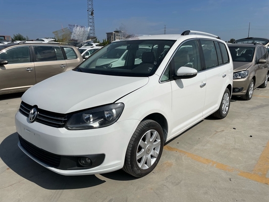 Volkswagen refourbi a utilisé le véhicule à moteur Touran MPV 6 Seater 86000km