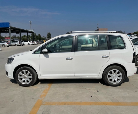 Volkswagen refourbi a utilisé le véhicule à moteur Touran MPV 6 Seater 86000km
