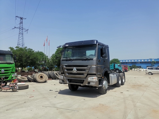 385 puissances en chevaux Sinotruk Howo 6x4 ont utilisé les camions résistants 6x4 ZZ4257N3247C1