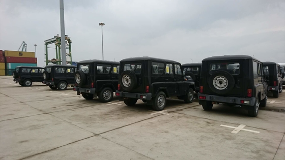 5 commande UAZ Hunter Used Motor Vehicle 2.7L 128HP de roue du manuel 4 de vitesse