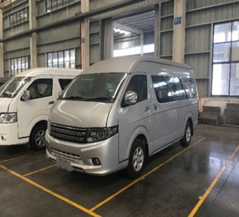 L'essence 15 Seater de Changan Hiace 5.4m a utilisé le moteur de l'autobus 3TZ de passager