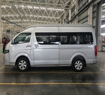 L'essence 15 Seater de Changan Hiace 5.4m a utilisé le moteur de l'autobus 3TZ de passager
