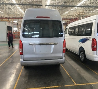 L'essence 15 Seater de Changan Hiace 5.4m a utilisé le moteur de l'autobus 3TZ de passager