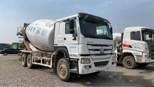 le mélangeur concret de 14m3 Sinotruk a employé l'euro résistant de camions 4 340HP