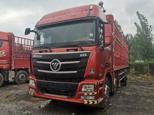 Vitesse 2016 utilisée du camion de remorque de boîte de cargaison de Cummins 350HP Foton 12