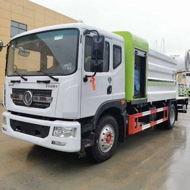 Dongfeng Duolika D9 a utilisé le camion de réservoir d'eau